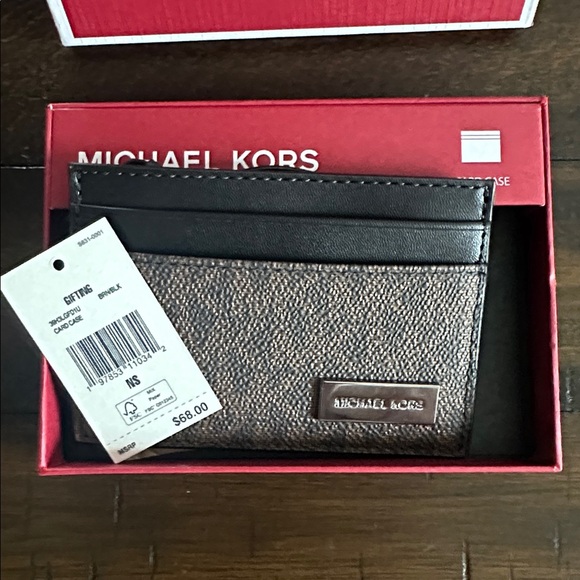 Michael Kors Black and Brown Card Holder - Picture 3 of 4